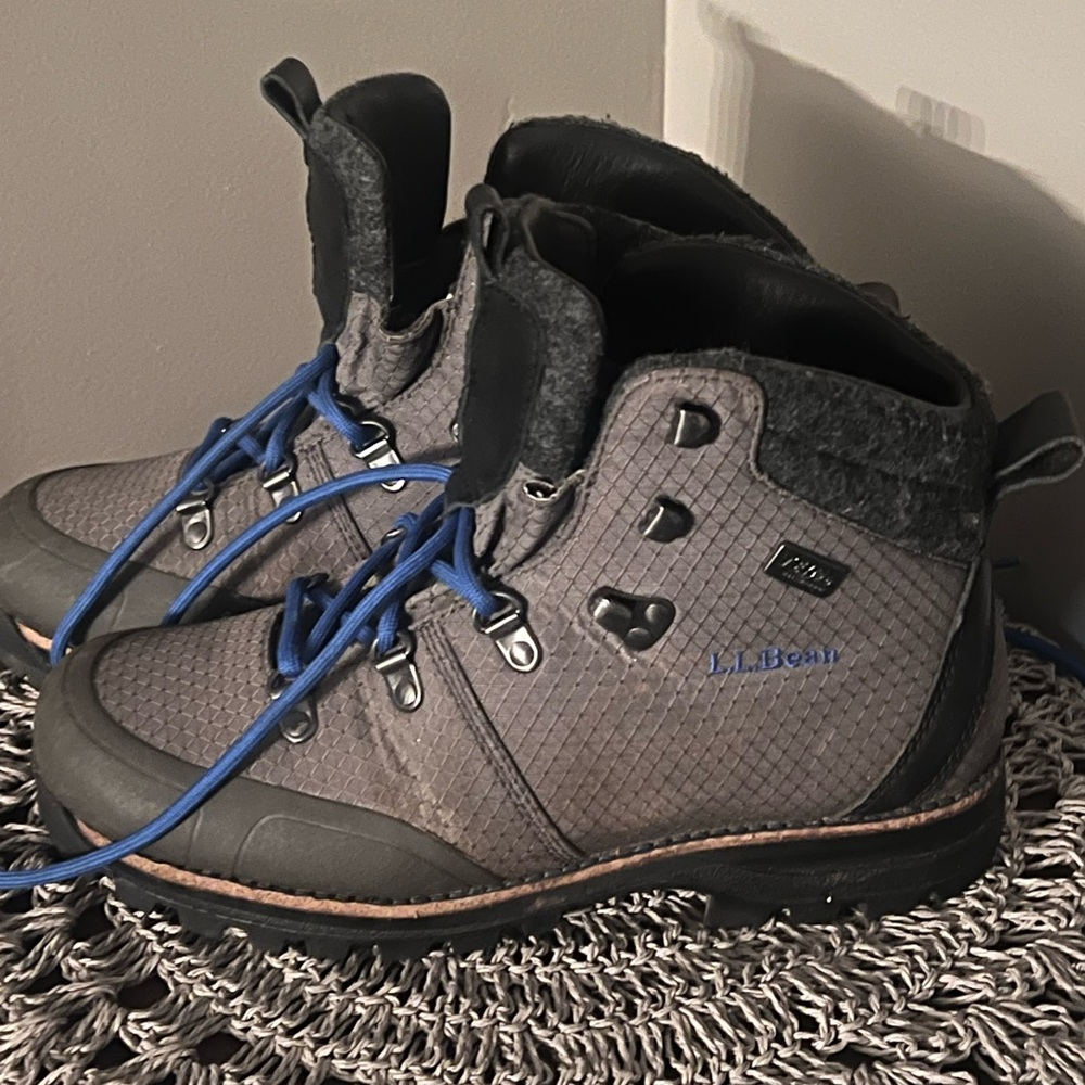 L.L. Bean Women's Grey waterproof Tek 2.5 size 8 hiking Boots
